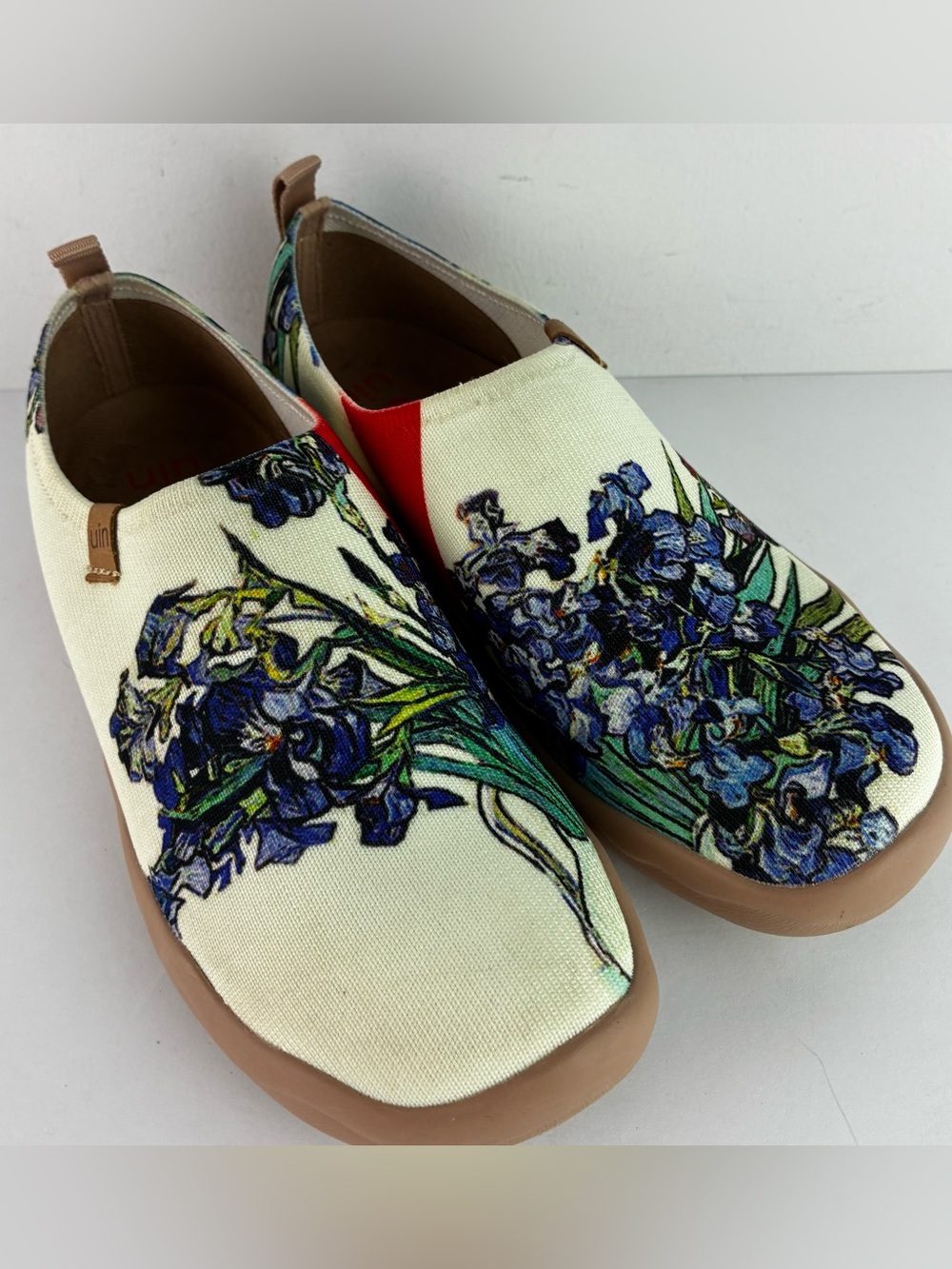 UIN Iris Floral Canvas Travel Casual Loafers